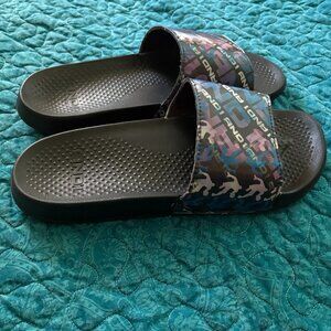 AND1 Crossover Lenticular Sport Slide Sandals Men's Size 12